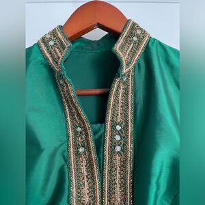 Brand new Woman’s Indian Pakistani green Embellished Gown/salwar dress size L